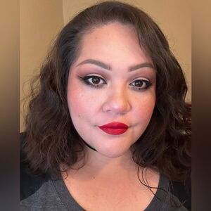 Meet your Posher, Tonni